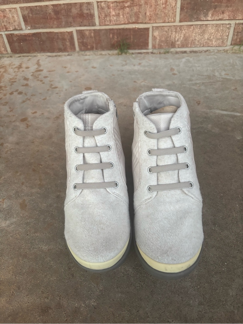 Bzees kick back taupe ankle boots
